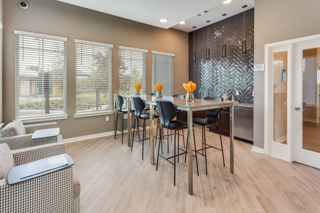 Oaks at Lakeside Bradenton, FL Housing Trust Group