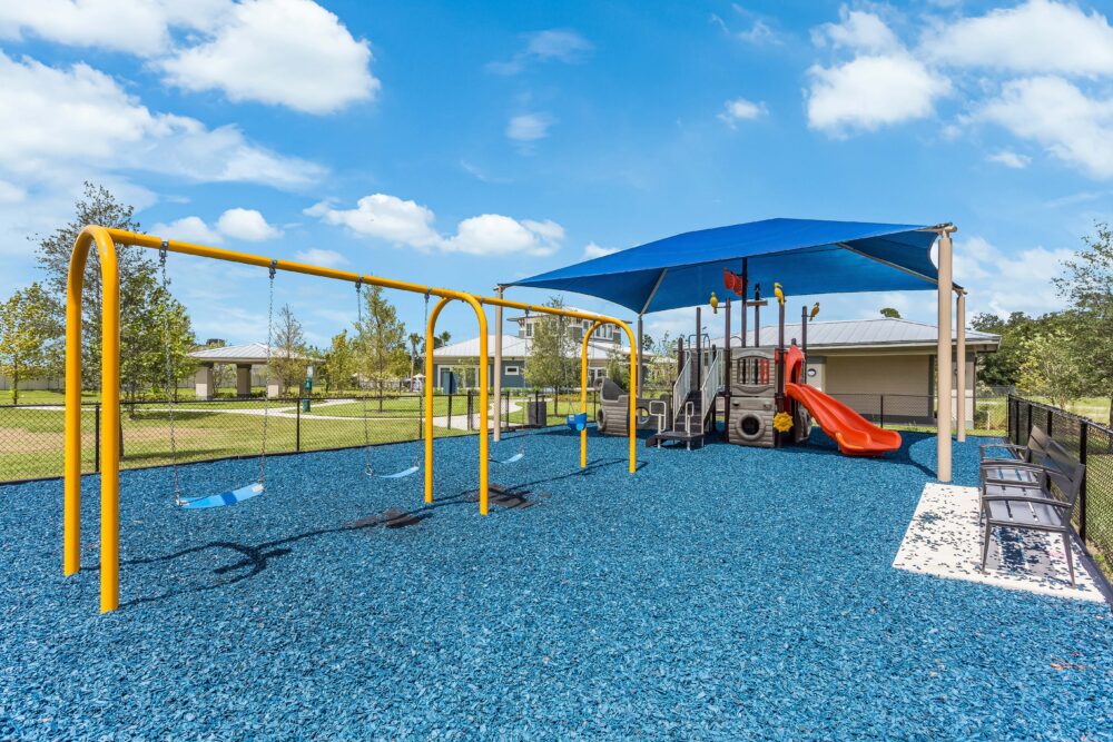 Oaks at Lakeside Bradenton, FL Housing Trust Group